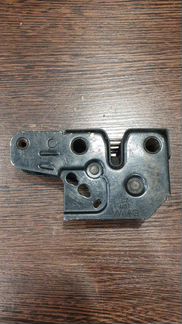 Замок капота Volkswagen Touareg 7L 2003-2010