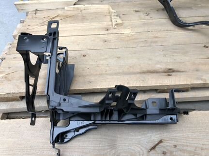 Крепление под фару на бмв 5 Ф10 F10