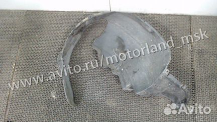 Подкрылок правый передний Subaru Tribeca (B9), 200