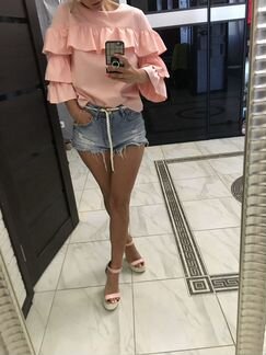 Кофточка с воланами