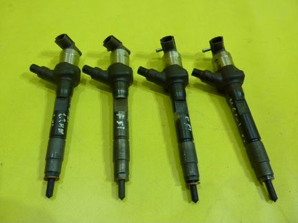 Топливная форсунка R2AA дизель 2,2л Мазда