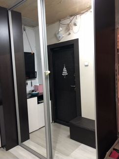 Зеркальные двери купе