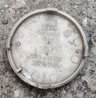 Колпак литого диска Audi