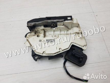 Замок двери передний правый Skoda Octavia A7 cwva
