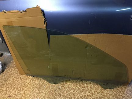 Стекло двери передней правой Skoda Superb 2002-08