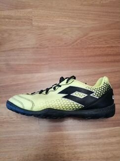 Детские футбольные бутсы Lotto