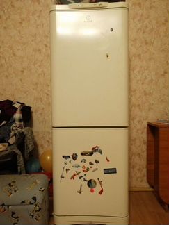 Холодильник Indesit c132g. 016