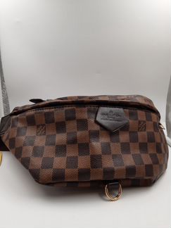 Сумка-бананка Louis Vuitton