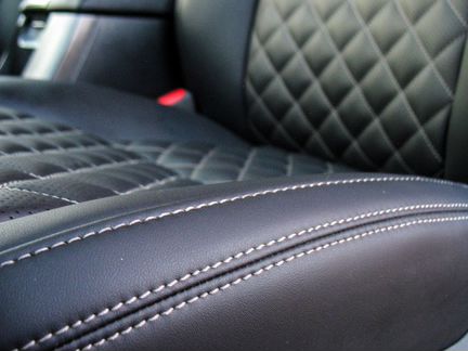 Перетяжка салона авто