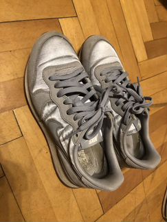Кроссовки Nike (Найк) серебристые