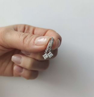 Серьги с бриллиантами эпл