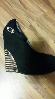 Замшевые Туфли на танкетке