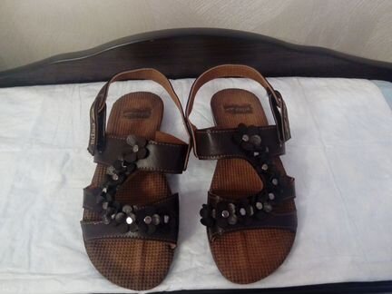 Новые сандалии