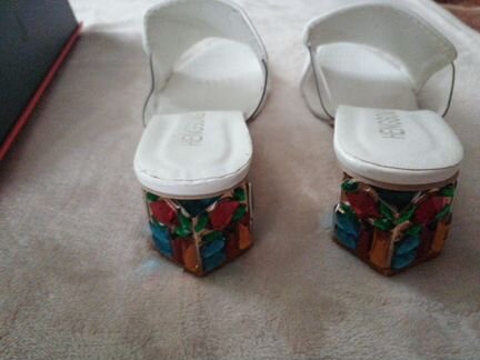 Босоножки 38-38,5 размер, новые