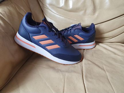 Кроссовки Adidas новые 41 р (27 см )