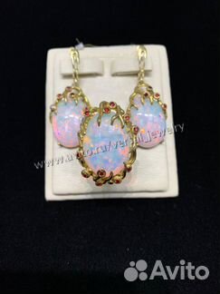 Роскошный комплект из серебра с опалами авторская