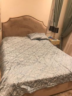 Кровать