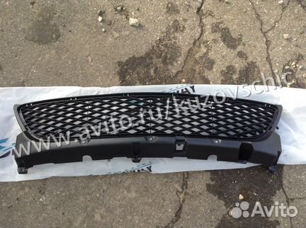 Решетка бампера нижняя Мазда 3 бк вк