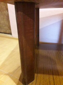 Журнальный стол на колесиках