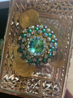 Брошь ручной работы