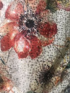 Платье с паетками