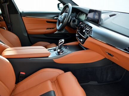 BMW M5 4.4 AT, 2019, 10 709 км