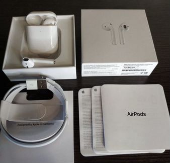 Беспроводные наушники AirPods