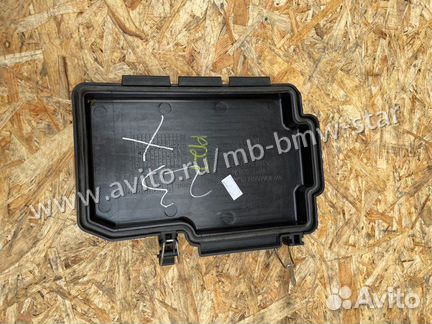 Крышка блока предохранителей Mercedes Gle W166