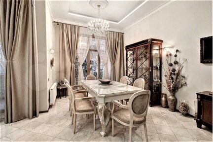 4-к квартира, 198 м², 4/7 эт.