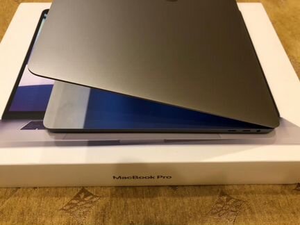 MacBook Pro 16 Retina i9/1 TB SSD/Чек из Re:Store