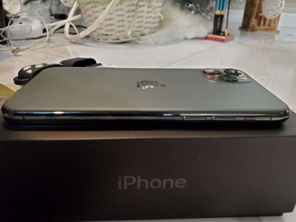 iPhone 11pro 256gb+14чехлов