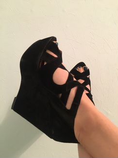 Туфли на высокой платформе topshop