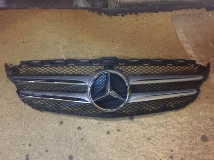 Решетка радиатора Mercedes W 205 Мерседес