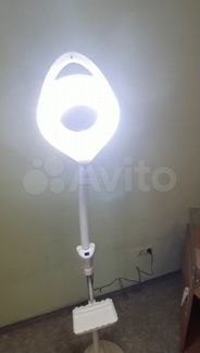 Лампа лупа новая. В упаковке. Тщательно читайте оп