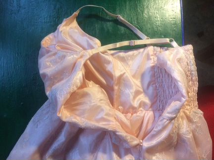 Нарядное платье для девочки 10-12 лет