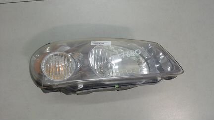 Фара (передняя) правая KIA Cerato, 2006