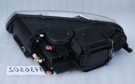 VW Touareg фара новая 2003-2007