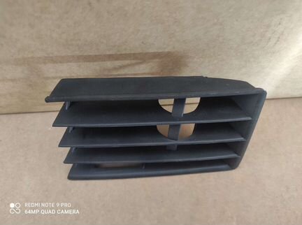 Решетка в бампер заглушка для Ауди 100