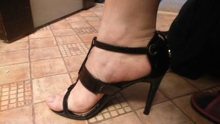 Босоножки черные на высоком каблуке, р. 37 - 38