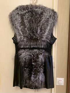 Меховой жилет из чернобурки 44-46 р-р (новый)