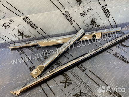 Молдинги Toyota Land Cruiser 200