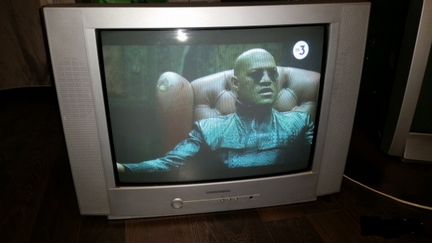 Переносной телевизор Sitronics STV 1402N
