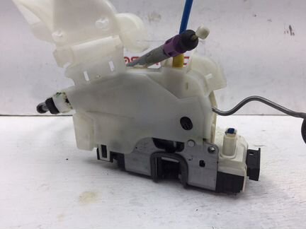 Замок двери передний правый Mercedes E350 W212 3.5