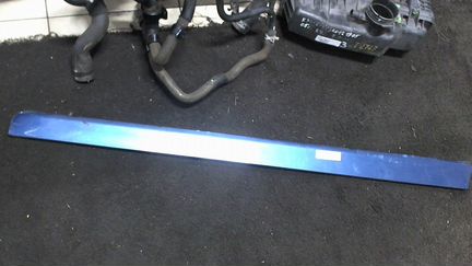 Молдинг (накладка кузовная), Двери правое переднее