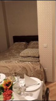 Кровать двухспальная с подъемным механизмом