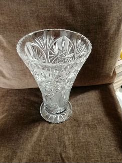 Хрустальная ваза