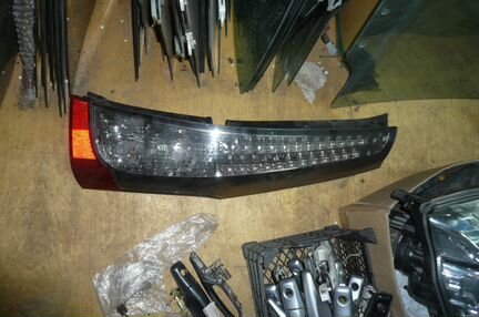 Фонарь задний правый Mitsubishi Grandis Грандис