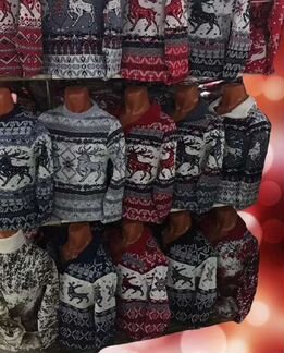 Новогодние свитера с оленями