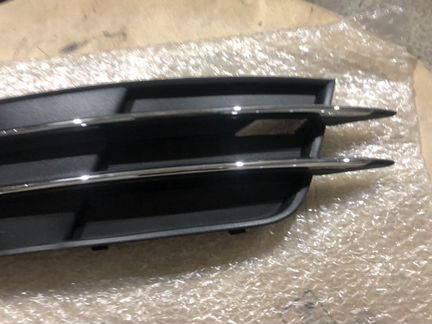 Заглушка в бампер левая на ауди А6 С7 до рест