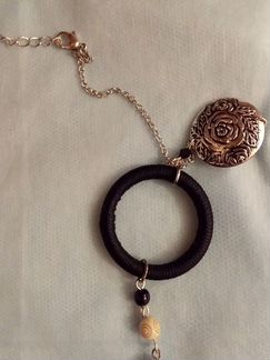 Очень оригинальные бусы в стиле Hand Made